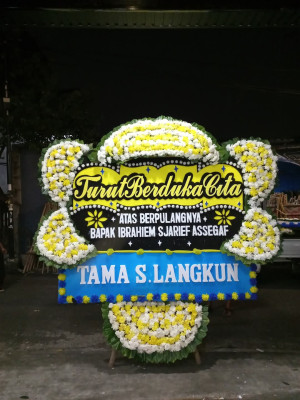 Papan Bunga Duka di Padang Harapan